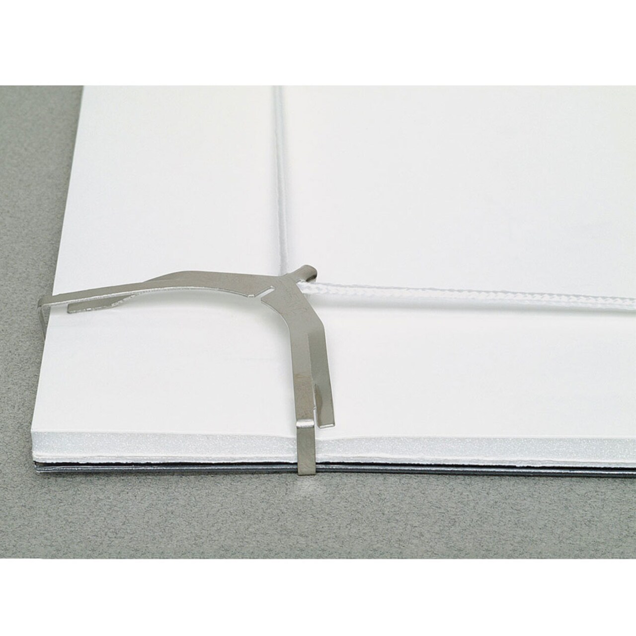 Swiss Corner Clip Pack - up to 30" x up to 30" x up to 3/8", Pkg of 4